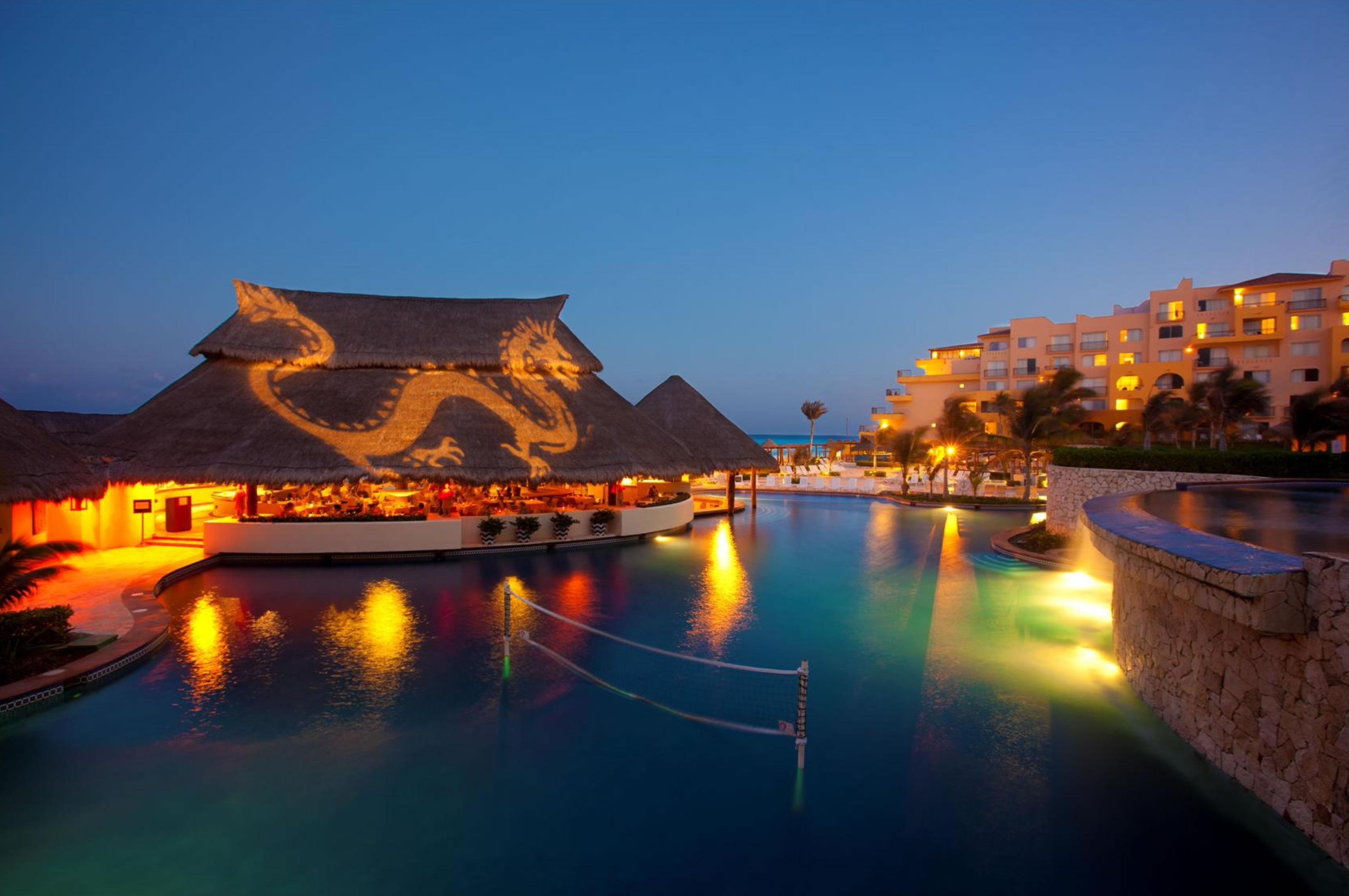 Fiesta Americana Condesa Κανκούν Εστιατόριο φωτογραφία Hard Rock Hotel
