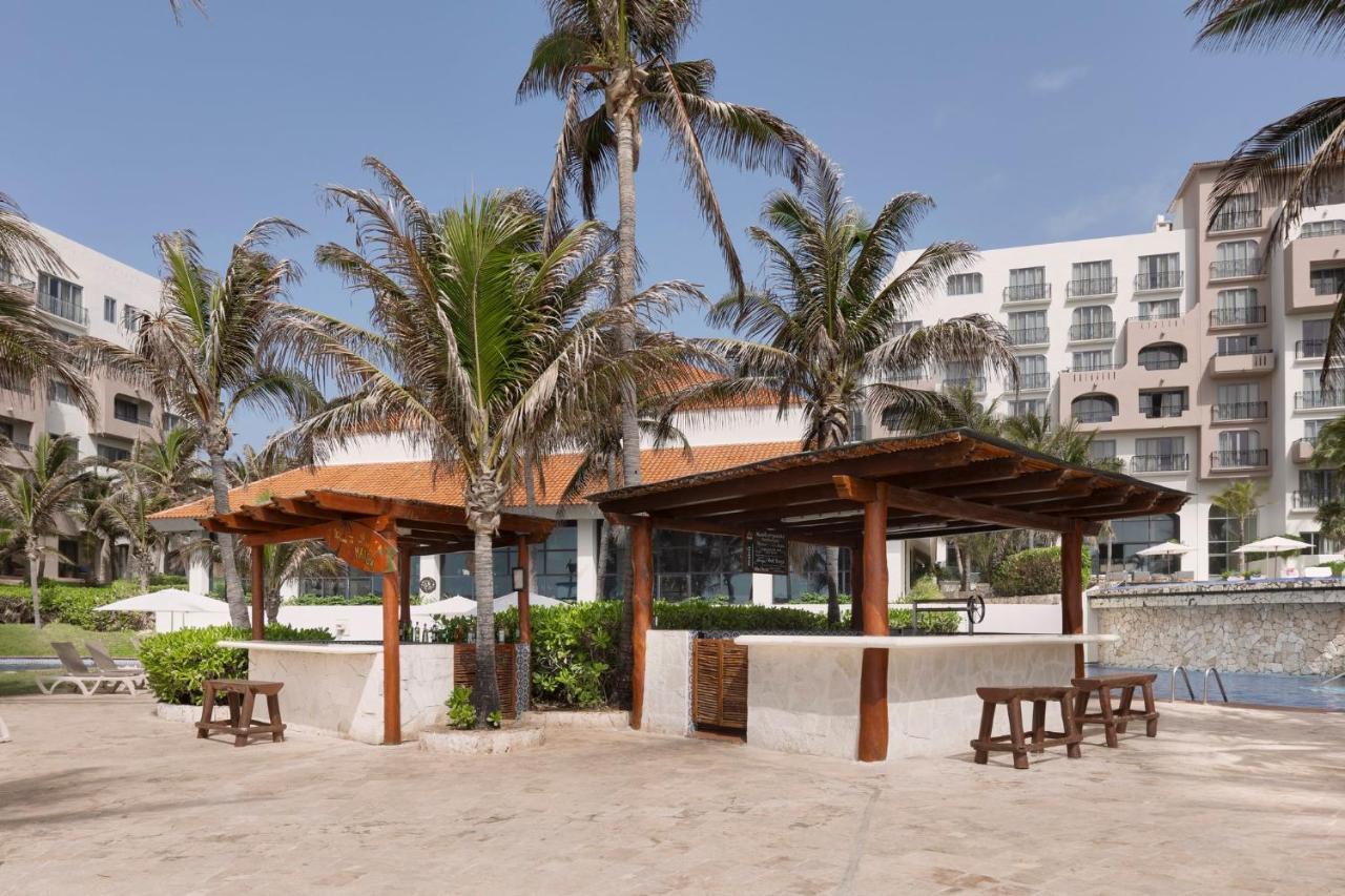 Fiesta Americana Condesa Κανκούν Εξωτερικό φωτογραφία The beach at the hotel